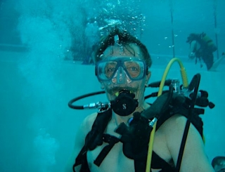  Allenamento in piscina 